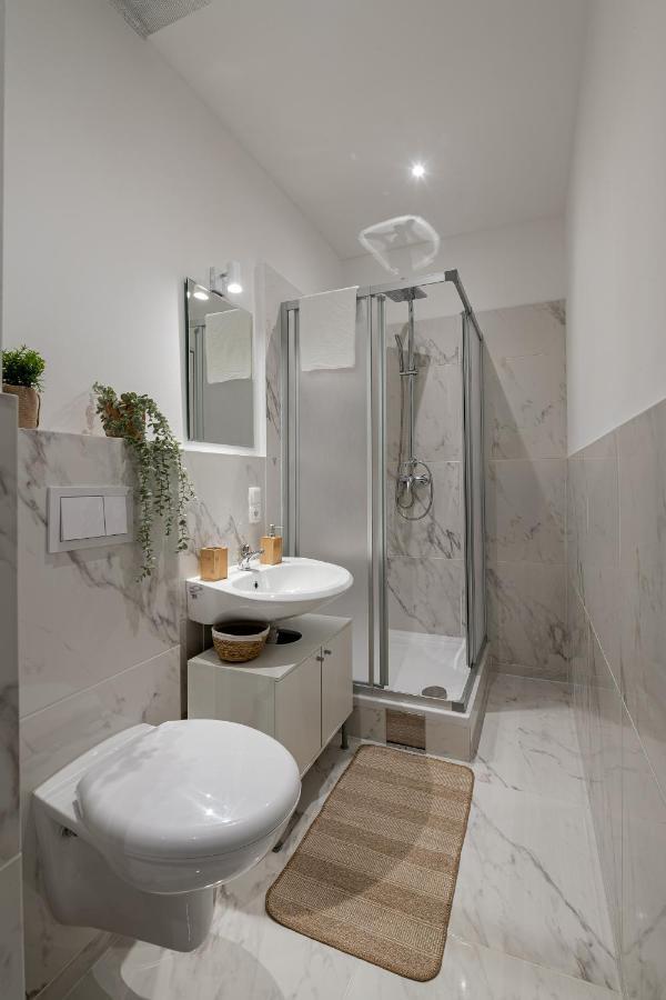 Vienna My City Apartment Family Room Экстерьер фото